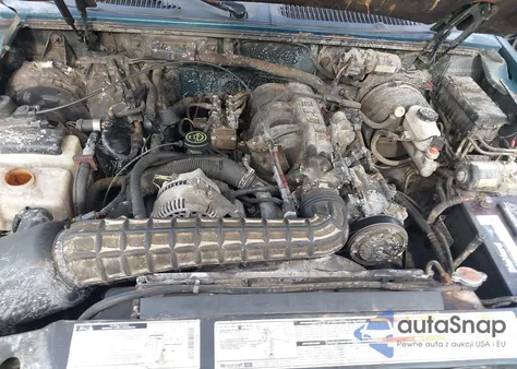 1995 Ford Explorer from USA, damaged, VIN 1FMDU34X7SUA88003